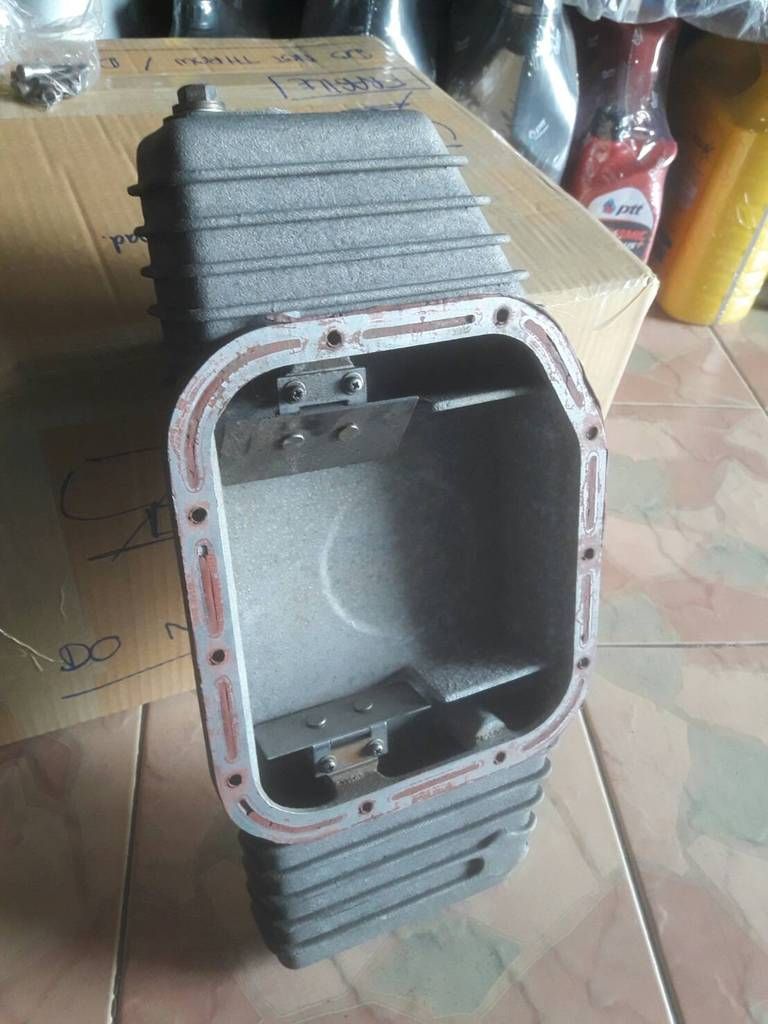 CA SR20DET Greddy larger capacity oil pan.....excellent condition